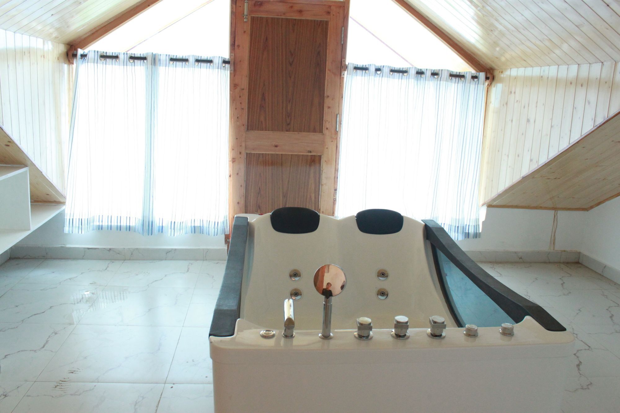 Utopia Resorts & Spa Manāli Esterno foto